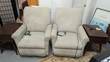 Fabric electric recliner