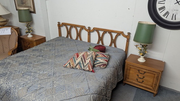 Oak king bedroom