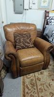Leather chair (KB)
